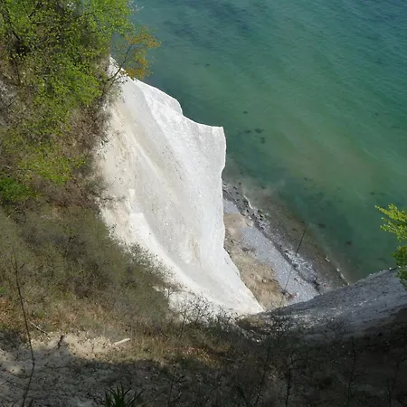 Haus Strelasund Strandlaeufer Апартаменты *